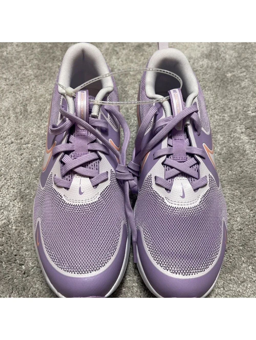 nike sneakers youth 7 new